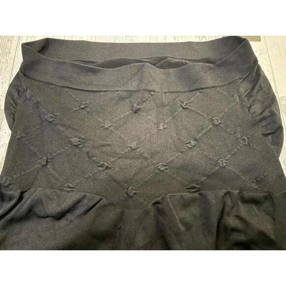 Y25D Black Maternity Support Shorts with Baby Footprint Design‎ Large - Picture 5 of 11